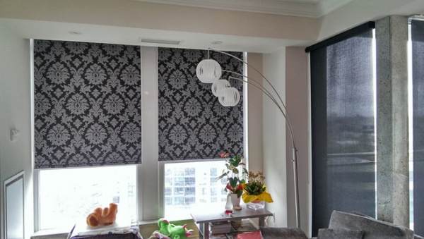 Roller Shades Raise the Curtain on Style