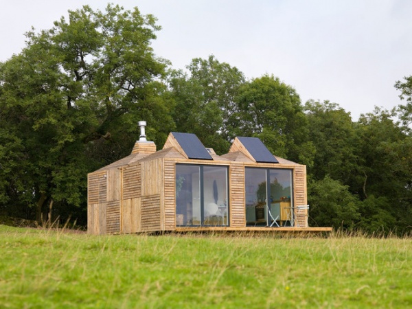 Houzz Tour: Scottish Farm Cottage Looks to Sun and Stars