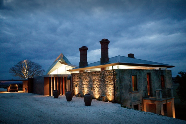 Houzz Tour:  Modern Retreat Emerges From a 19th-Century Ruin