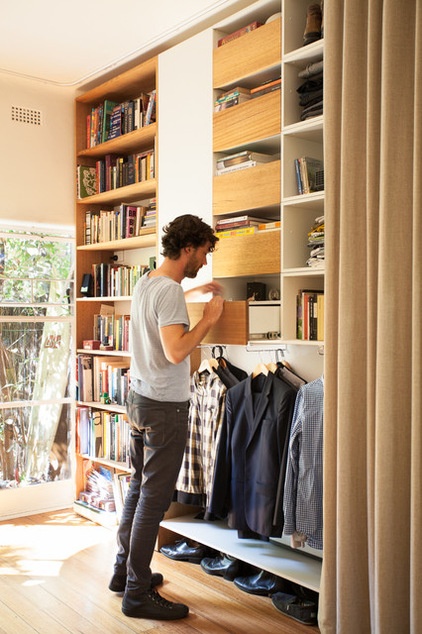 Contemporary Closet by Architecture Architecture