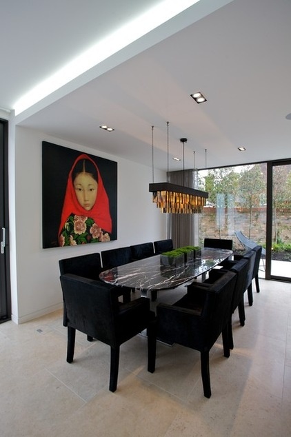 Contemporary Dining Room by Sacha Jacq Interiors