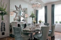 How to Wow Your Guests With a Dramatic Dining Room