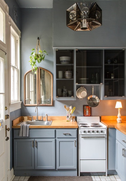 Traditional Kitchen by Logan Killen Interiors