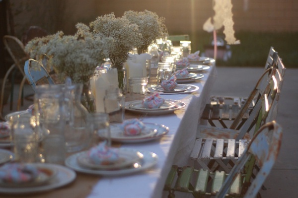 Eclectic Dining Room HOUZZ Holiday Contest: A Pretty Backyard Party