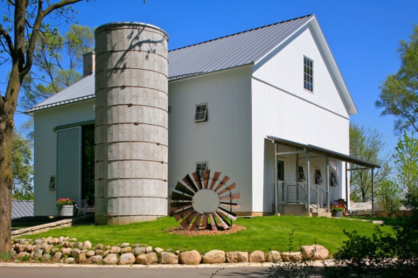 Farmhouse Exterior by Northworks Architects and Planners