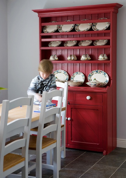 Transitional Kitchen by Glenvale Kitchens