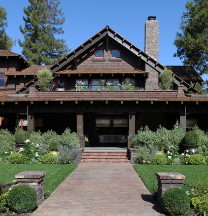 Craftsman Exterior by Boxleaf Design