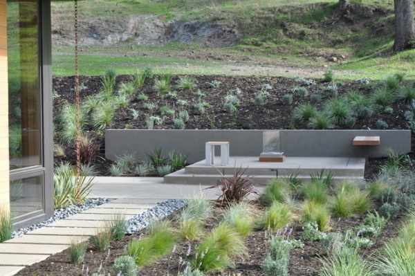 Modern Landscape by Huettl Landscape Architecture