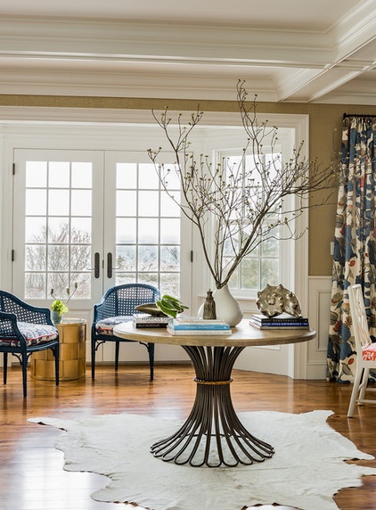 Beach Style Living Room by Katie Rosenfeld Design