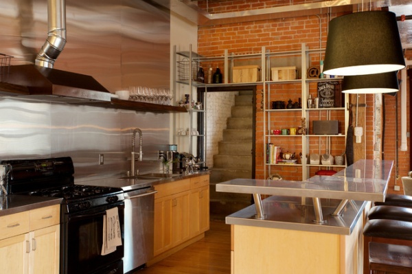 Industrial Kitchen by AMR Design