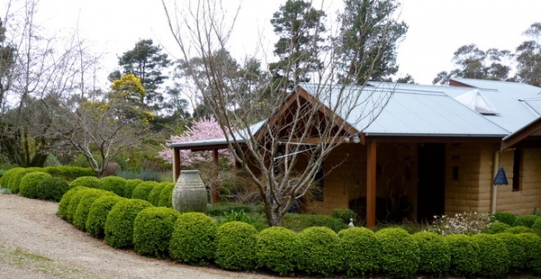 Eclectic Landscape by Arthur Lathouris Garden Designer