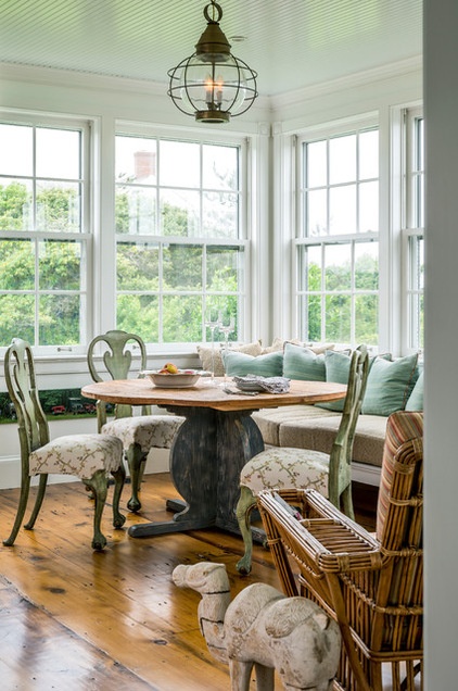 Beach Style Dining Room by Stedila Design