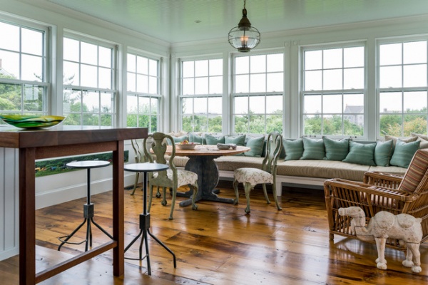 Beach Style Dining Room by Stedila Design