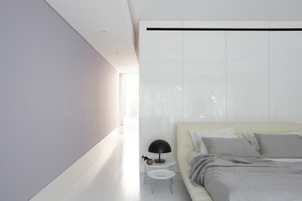 Modern Bedroom by Smart Design Studio