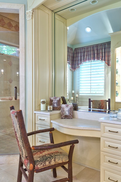 Rustic Bathroom by Dianne Davant and Associates