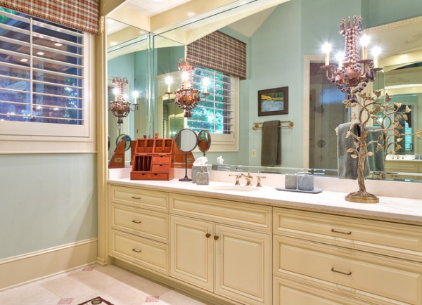 Rustic Bathroom by Dianne Davant and Associates