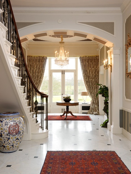 Traditional Hall by Jamie Hempsall Ltd