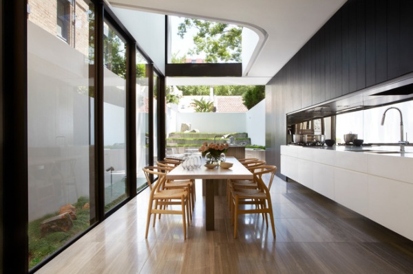 Modern Dining Room by Smart Design Studio