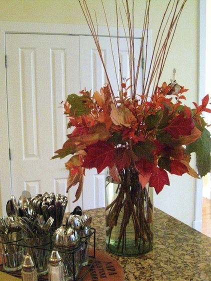 Traditional Dining Room Thanksgiving Tablescape