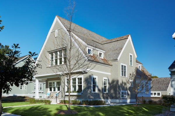 Houzz Tour: Traditional Shingle With a Modern Soul