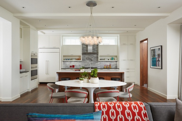 Houzz Tour: Traditional Shingle With a Modern Soul