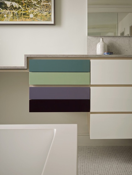 Room of the Day: Geometry Rules in a Modern Master Bathroom