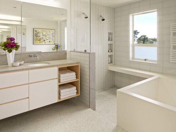 Room of the Day: Geometry Rules in a Modern Master Bathroom