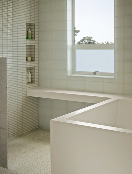 Room of the Day: Geometry Rules in a Modern Master Bathroom