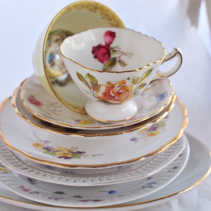 Create a Pretty Jewelry Stand From Vintage China