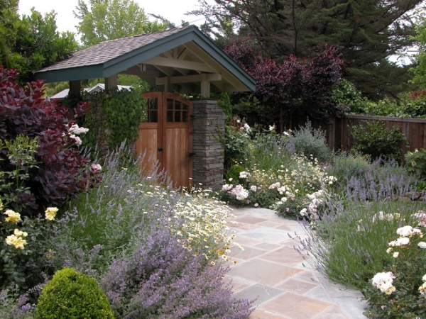 How to Make Your Stone House Feel at Home in the Landscape