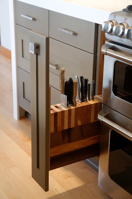 Transitional Kitchen by Signature Design & Cabinetry LLC