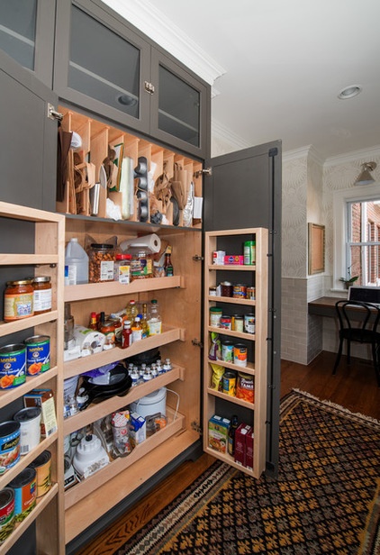 Transitional Kitchen by Rebekah Zaveloff | KitchenLab