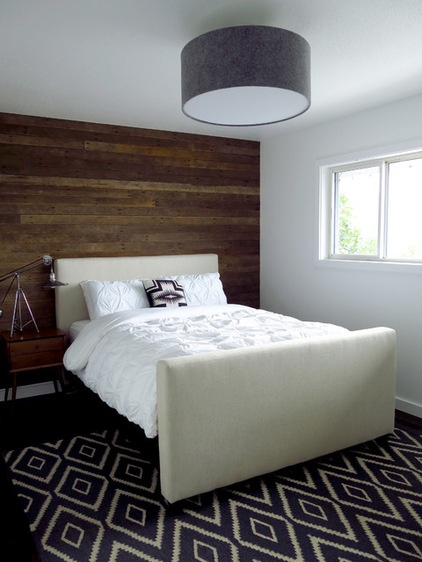 What to Know About Adding a Reclaimed-Wood Wall