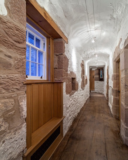 Houzz Tour:  New Warmth for a 17th-Century Scottish Castle