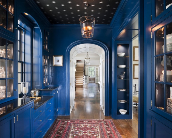 Best Uses for the Saturated Blue Color of 2015