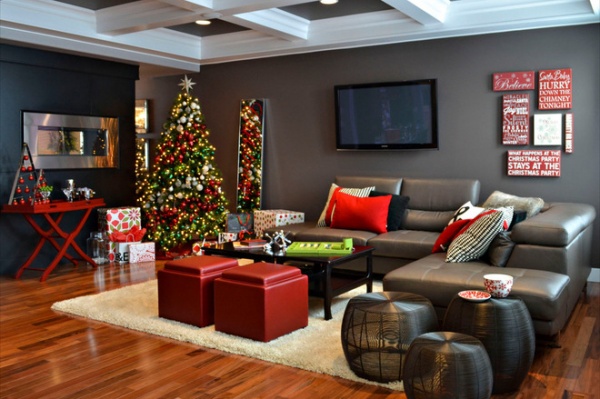 How to Decorate for the Holidays When Your Home Is for Sale