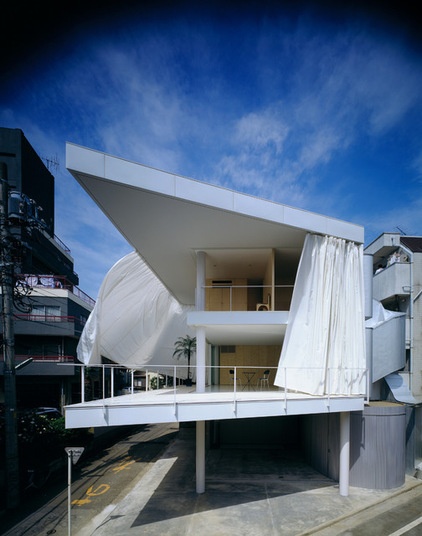 Design Workshop: How the Japanese Porch Makes a Home Feel Larger