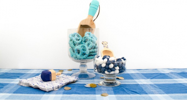 A Fresh and Fun Hanukkah Dessert Table and Wrapping Station