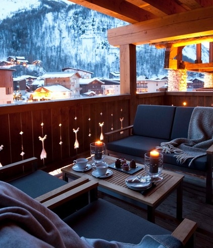 Houzz Tour: A French Ski Chalet’s Dark Sophistication