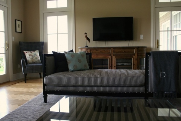 Beach Style Living Room by Towne Architects