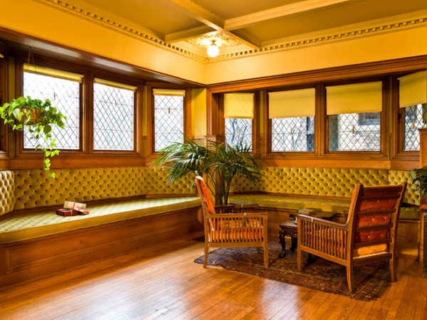 Traditional Living Room by Cynthia Lynn Photography