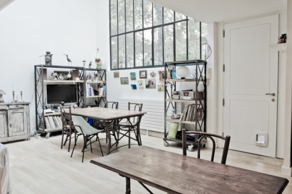 Contemporary Dining Room by Miriam Gassmann