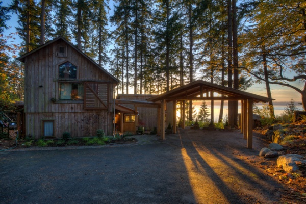 Beach Style Exterior by Dan Nelson, Designs Northwest Architects