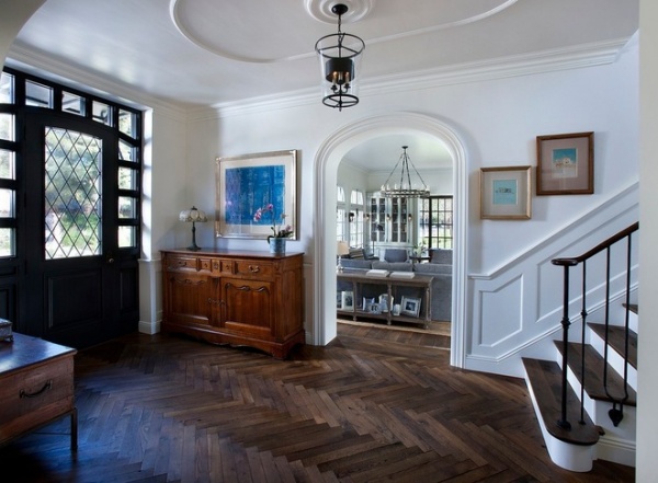 Traditional Entry by Candelaria Design Associates