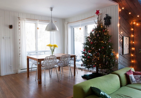 Rustic Living Room by Le Michelle Nguyen