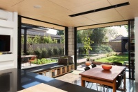 Houzz Tour: A Contemporary Addition Makes the Connections