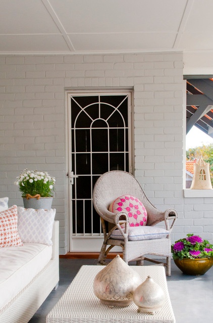 Eclectic Porch by Kim Pearson Pty Ltd