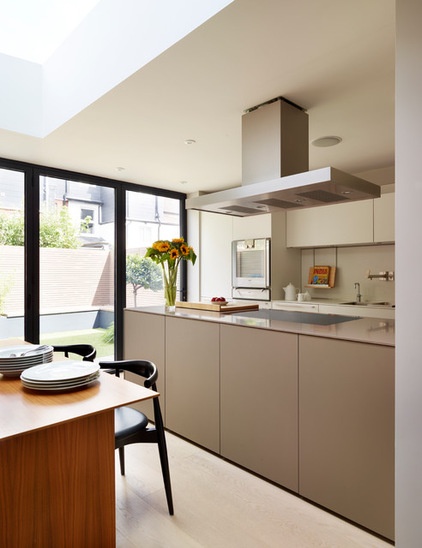 Modern Kitchen by bulthaup by Kitchen Architecture