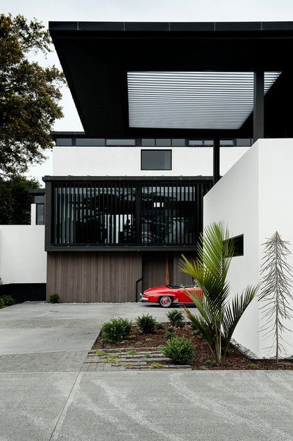 Contemporary Exterior by Daniel Marshall Architect