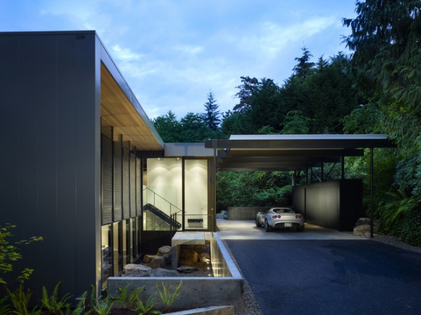 Modern Exterior by chadbourne + doss architects